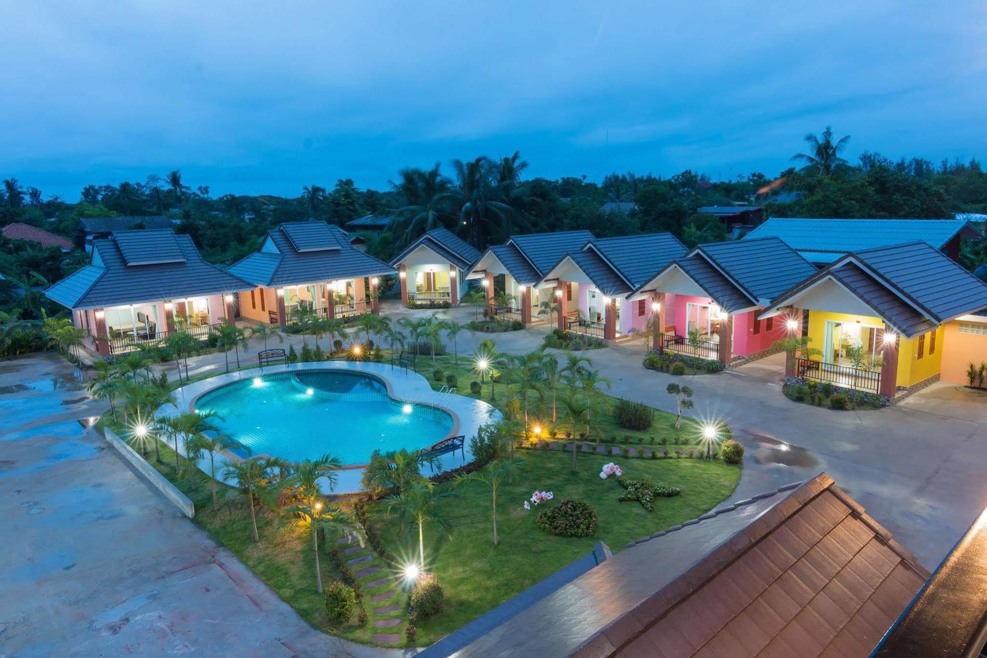 Samrong Garden Hotel Udon Thani Buitenkant foto